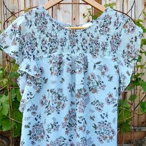 DR2 Floral Flutter-Sleeve Top